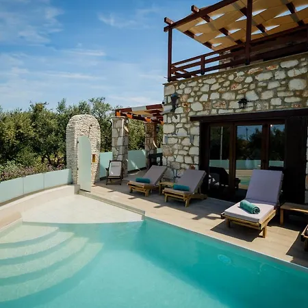 Villa Diamante -seafront Stone For 5 With Stunning Sunset Views By Mana Gers