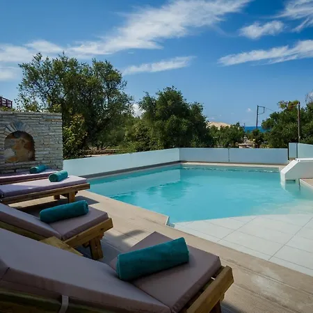 Diamante -seafront Stone For 5 With Stunning Sunset Views By Mana Gers Villa *