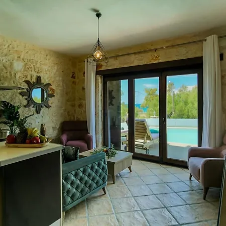 Diamante -seafront Stone For 5 With Stunning Sunset Views By Mana Gers