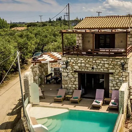 Diamante -seafront Stone For 5 With Stunning Sunset Views By Mana Gers Villa Ammoudi