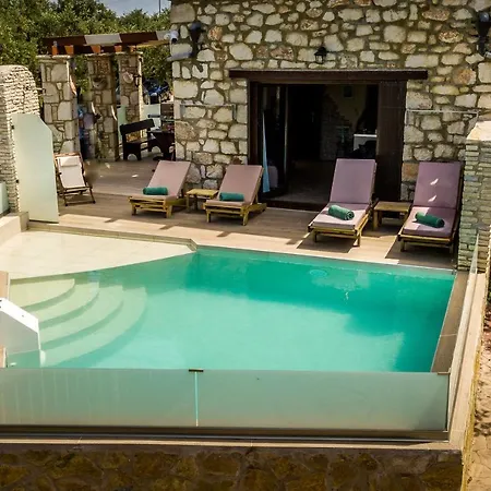 Diamante -seafront Stone For 5 With Stunning Sunset Views By Mana Gers Ammoudi