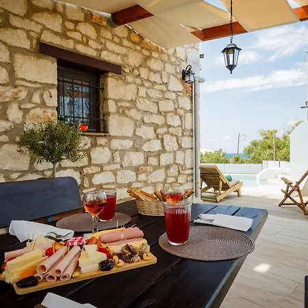 Diamante -seafront Stone For 5 With Stunning Sunset Views By Mana Gers * Ammoudi