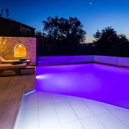 Diamante -seafront Stone For 5 With Stunning Sunset Views By Mana Gers * Ammoudi