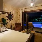 Diamante -seafront Stone For 5 With Stunning Sunset Views By Mana Gers