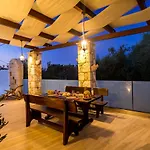 Diamante -seafront Stone For 5 With Stunning Sunset Views By Mana Gers *