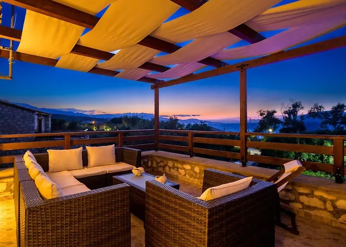 וילה Diamante -seafront Stone For 5 With Stunning Sunset Views By Mana Gers *