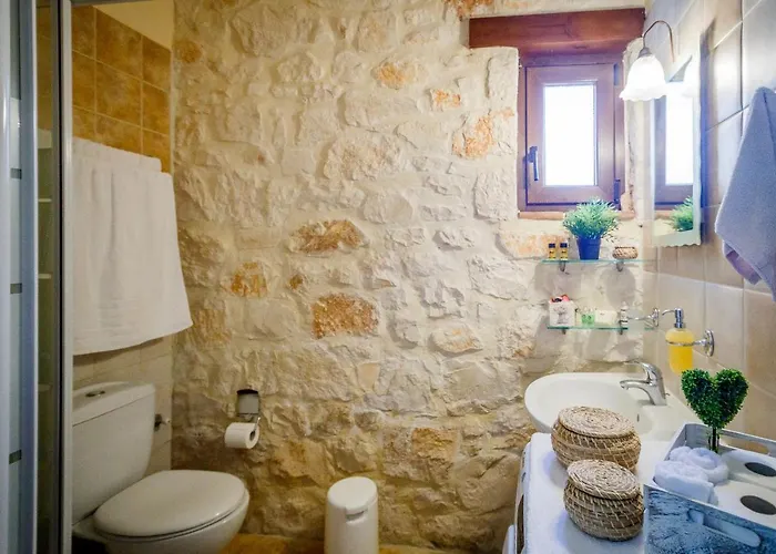 וילה Diamante -seafront Stone For 5 With Stunning Sunset Views By Mana Gers אמודי