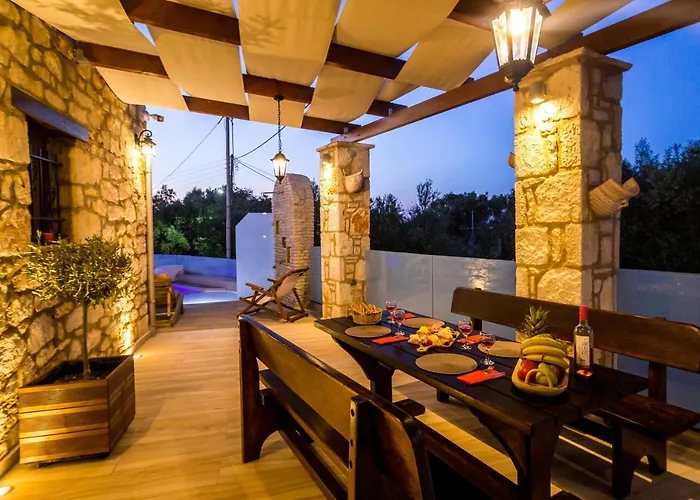 Diamante -seafront Stone For 5 With Stunning Sunset Views By Mana Gers * אמודי