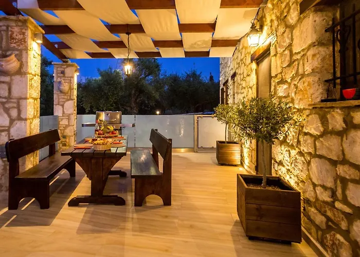 Diamante -seafront Stone For 5 With Stunning Sunset Views By Mana Gers וילה *