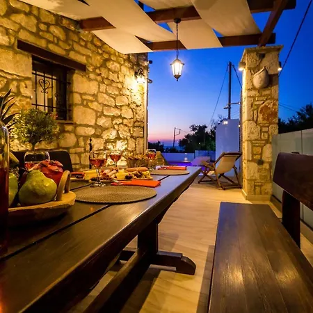 Diamante -seafront Stone For 5 With Stunning Sunset Views By Mana Gers