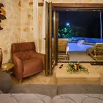 Diamante -seafront Stone For 5 With Stunning Sunset Views By Mana Gers فيلة