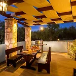 فيلة Diamante -seafront Stone For 5 With Stunning Sunset Views By Mana Gers أمودي