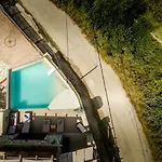 فيلة Diamante -seafront Stone For 5 With Stunning Sunset Views By Mana Gers