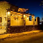 فيلة Diamante -seafront Stone For 5 With Stunning Sunset Views By Mana Gers *