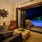 Diamante -seafront Stone For 5 With Stunning Sunset Views By Mana Gers فيلة *
