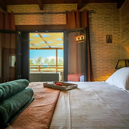 Diamante -seafront Stone For 5 With Stunning Sunset Views By Mana Gers *