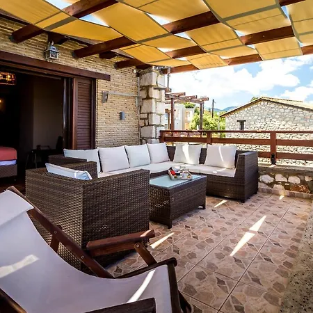 Diamante -seafront Stone For 5 With Stunning Sunset Views By Mana Gers 빌라 *