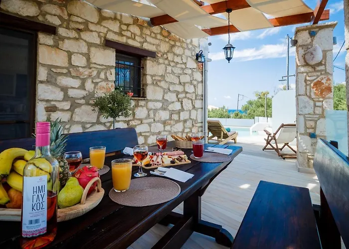 Diamante -seafront Stone For 5 With Stunning Sunset Views By Mana Gers