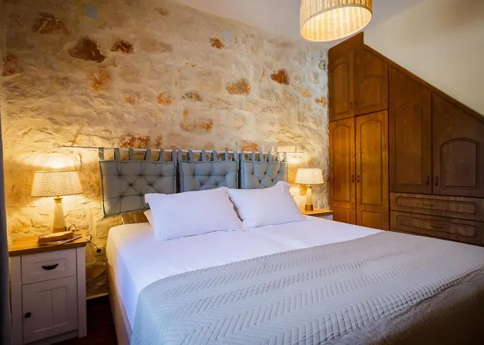 Diamante -seafront Stone For 5 With Stunning Sunset Views By Mana Gers * Αμμούδι