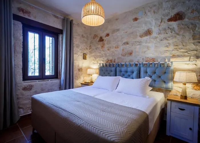 Diamante -seafront Stone For 5 With Stunning Sunset Views By Mana Gers *