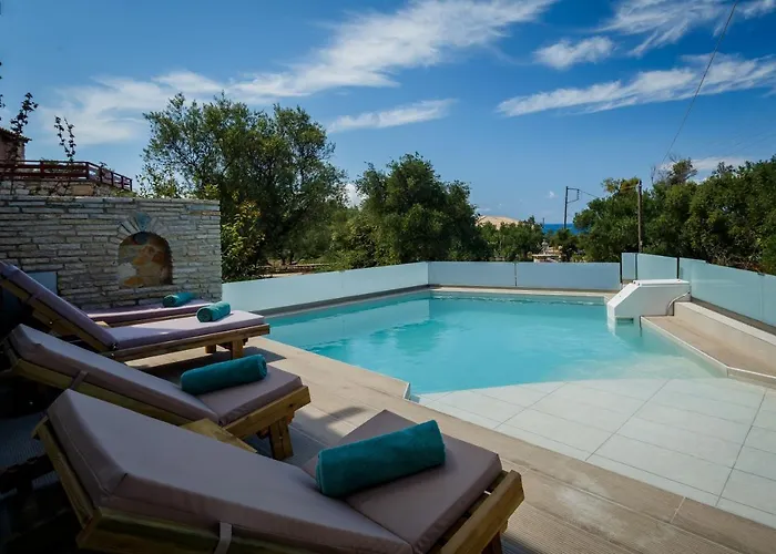 Diamante -seafront Stone For 5 With Stunning Sunset Views By Mana Gers Βίλα *