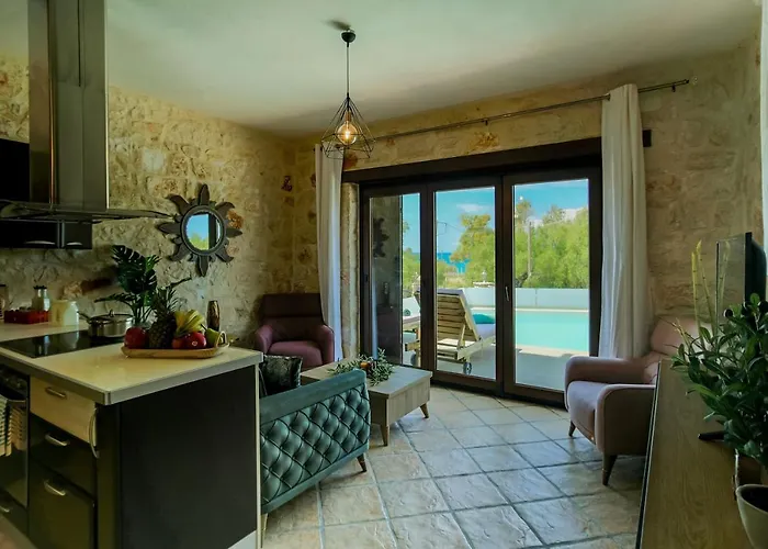Diamante -seafront Stone For 5 With Stunning Sunset Views By Mana Gers