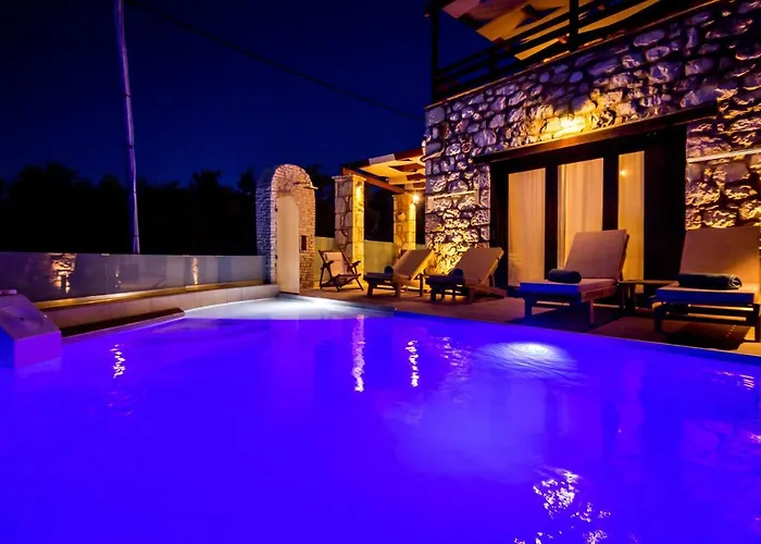 Diamante -seafront Stone For 5 With Stunning Sunset Views By Mana Gers